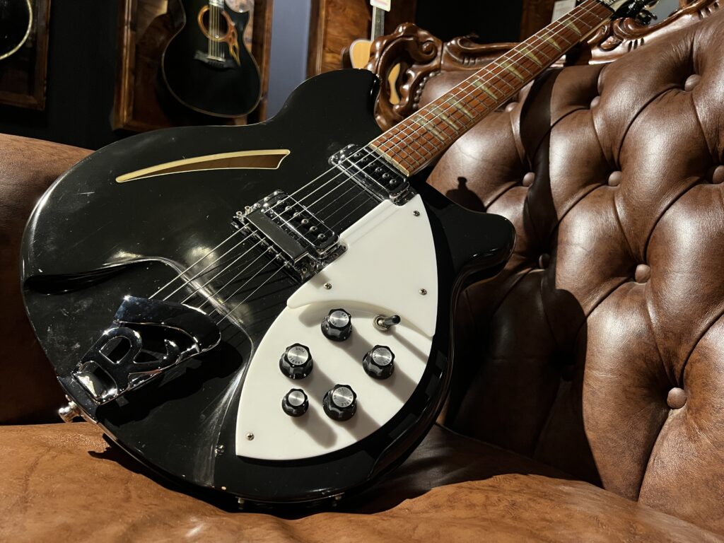 千葉県流山市より、Rickenbacker 360 JG Jetglo エレキギターを買取頂きました！ | 楽器買取専門リコレクションズ